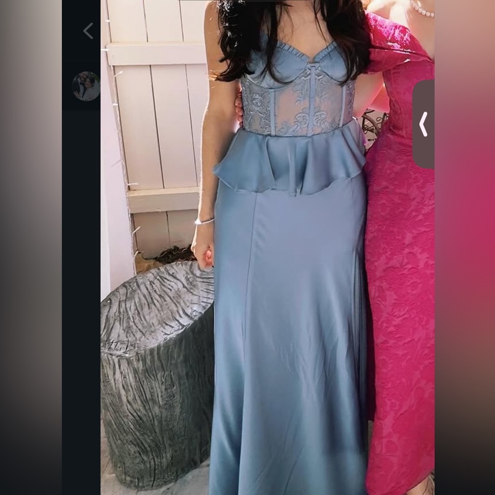 V Chapman Dianthus Gown in periwinkle/blue - Picture 4 of 5